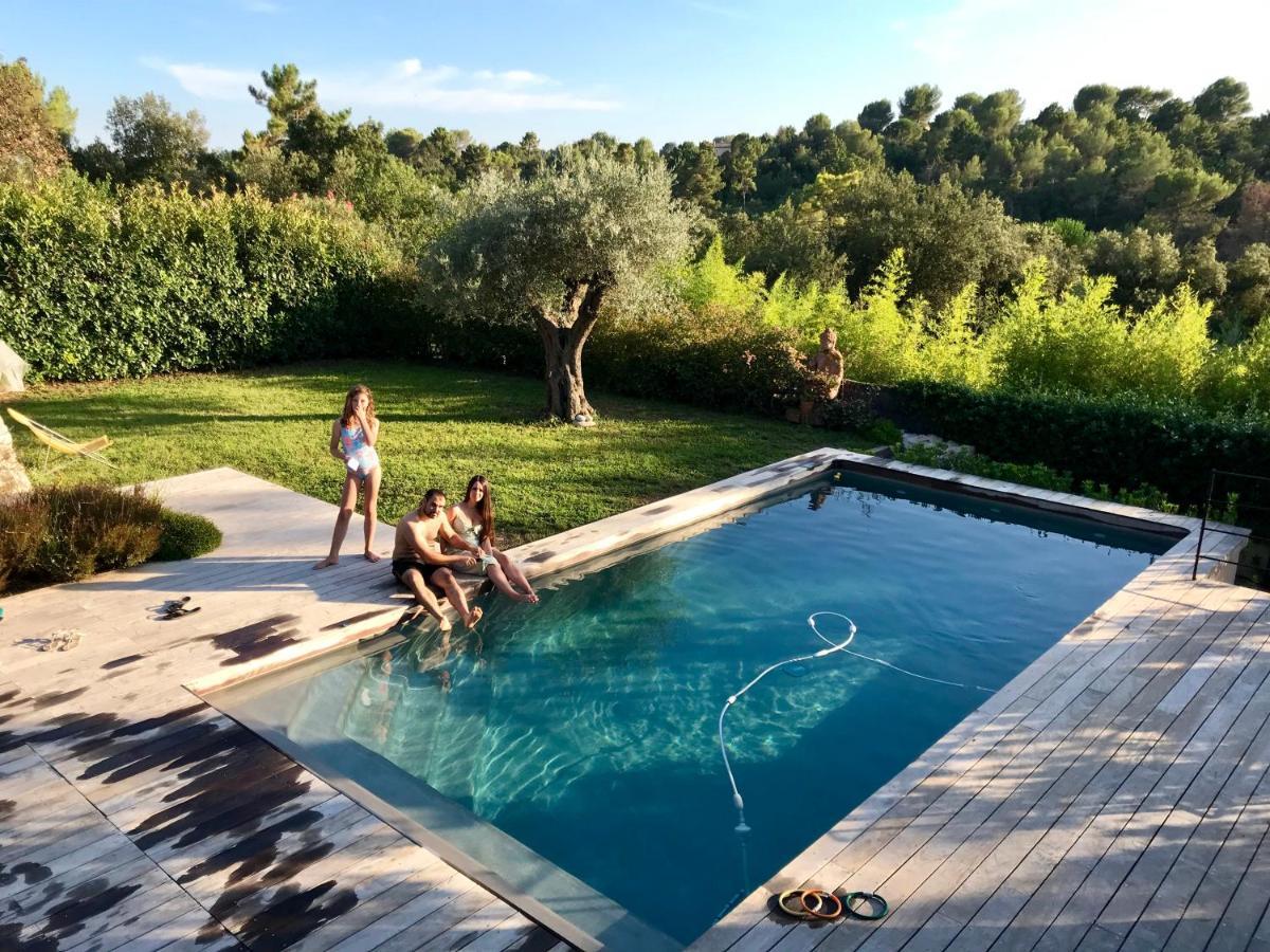 Villa L'Ensoleillee Roquefort Les Pins Exterior foto
